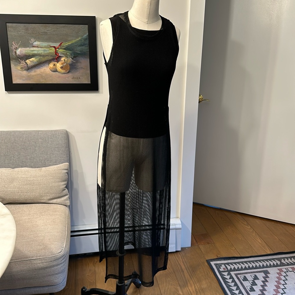Frank Lyman Design 2 piece layered top. Black. Mesh top & solid tank. Small.